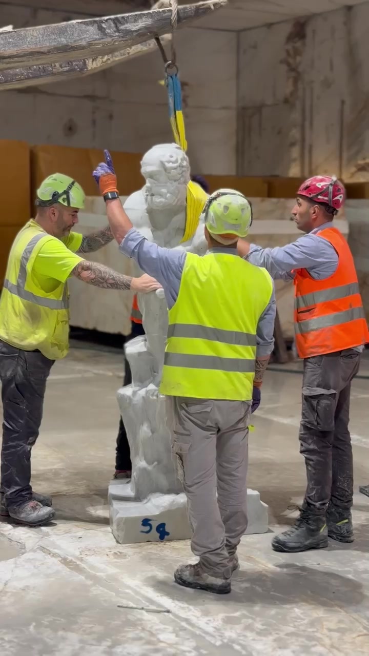 Video WhatsApp 2025-09-23 ore 17.08.23_b9bcc174.mp4